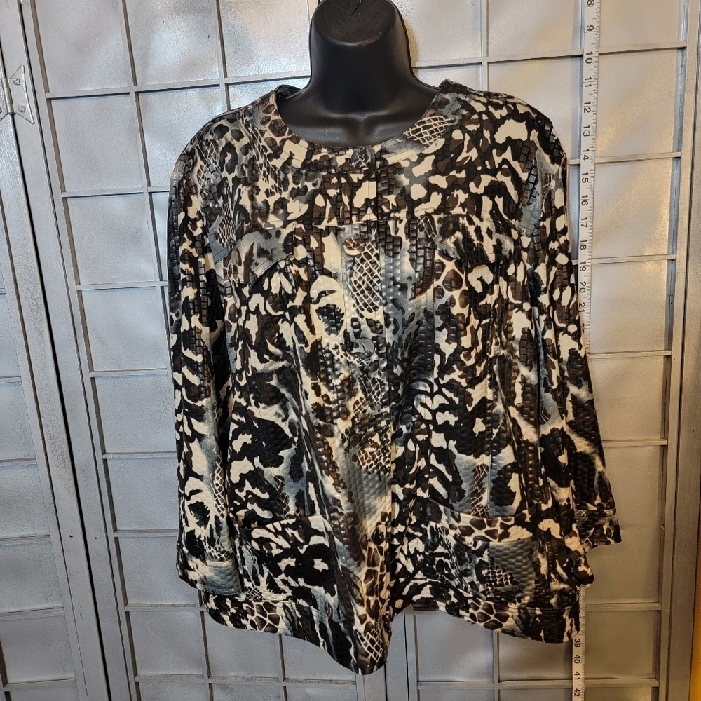N Touch size 18 top or jacket shacket
